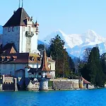 Thun Alps Scenic Views And Concierge By Swisshut 度假居 *